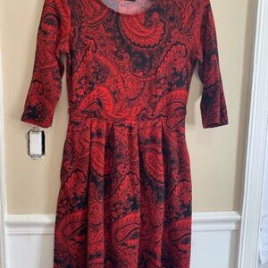 Reborn Red Black Paisley Fit&Flare Dress Size L 3/4 Sleeve Pockets Stretch Knit